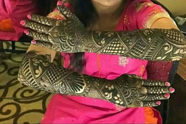 Mehandi Artist In Dehradun By Raju Shrivatava