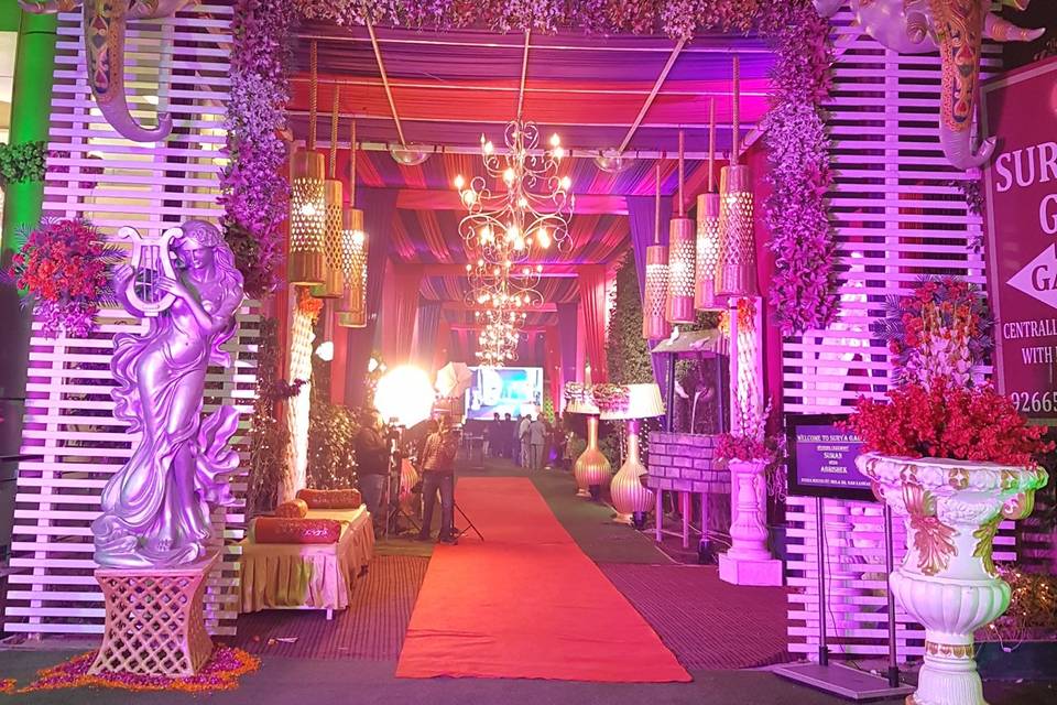 Entrance décor