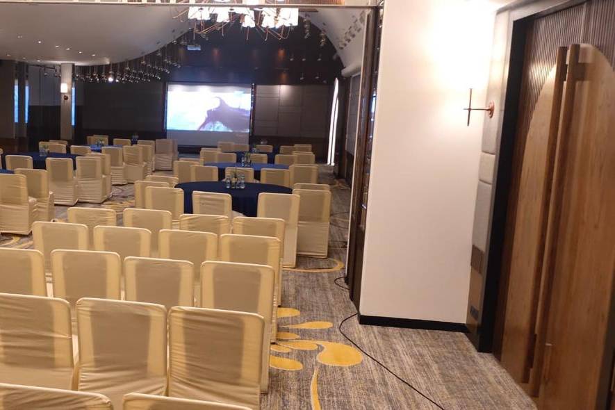Banquet hall