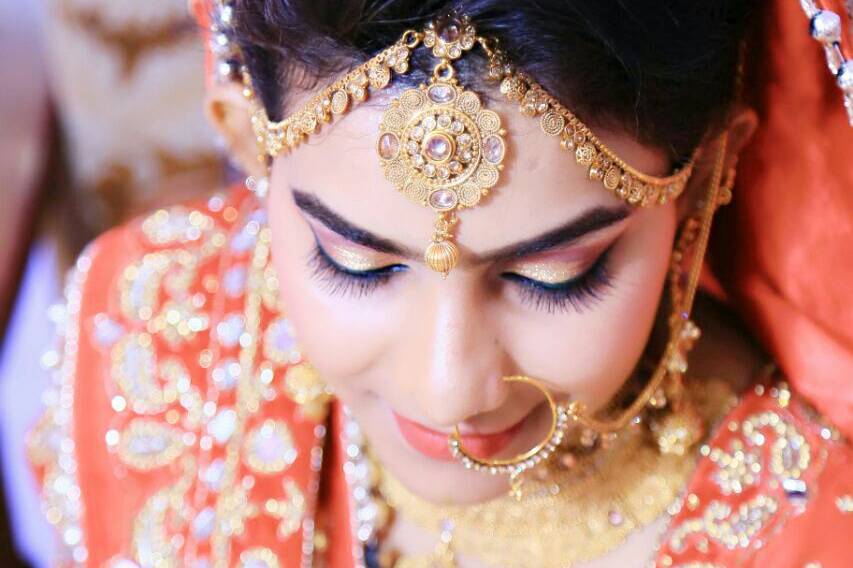 Bridal makeup