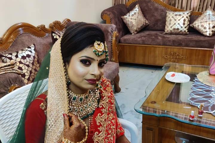 Bridal makeup