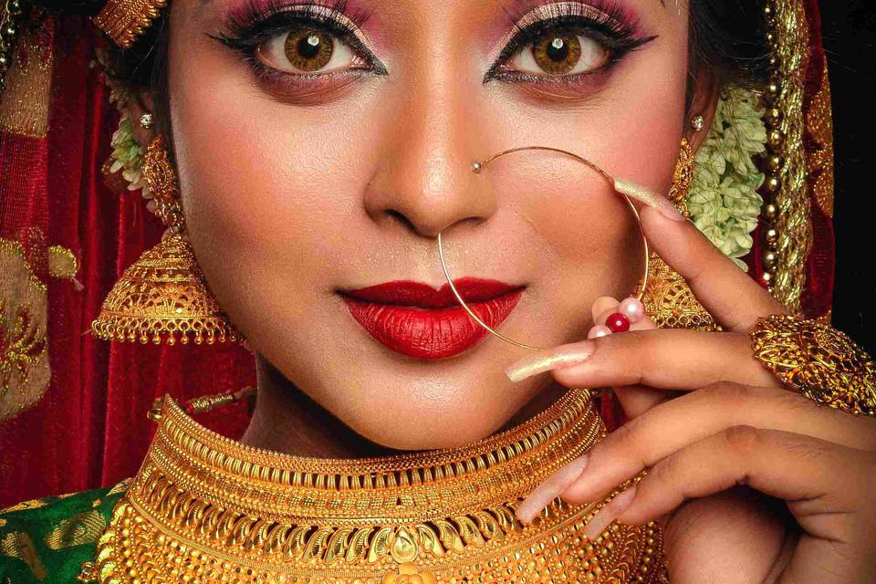 Hashtag Makeup Labs By Anindya