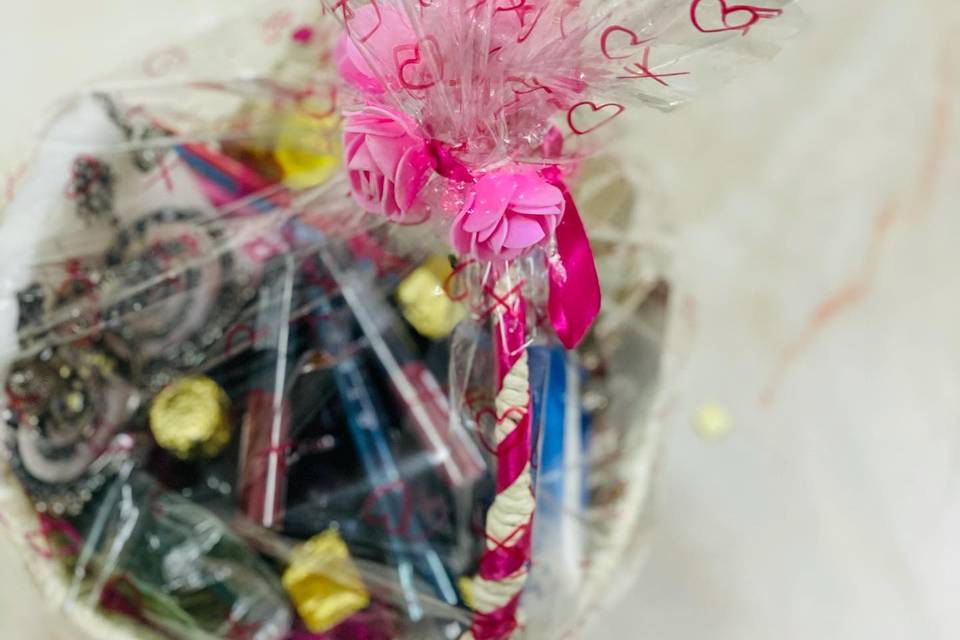 Gift hamper