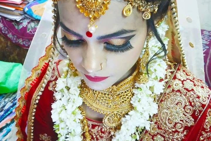 Bridal makeup