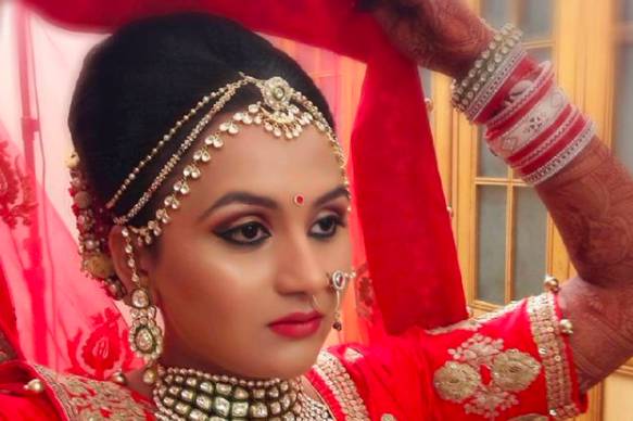 Bridal makeup