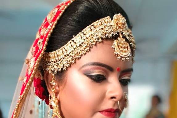 Bridal makeup