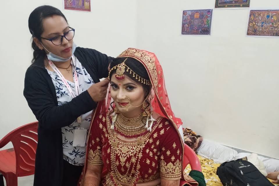 Bridal makeup