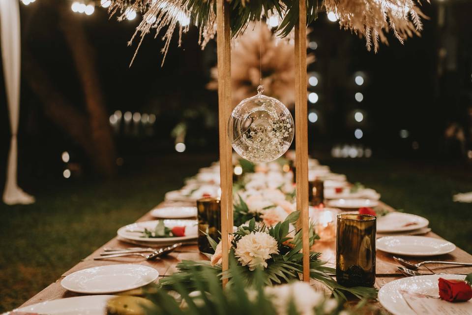 Head table decor