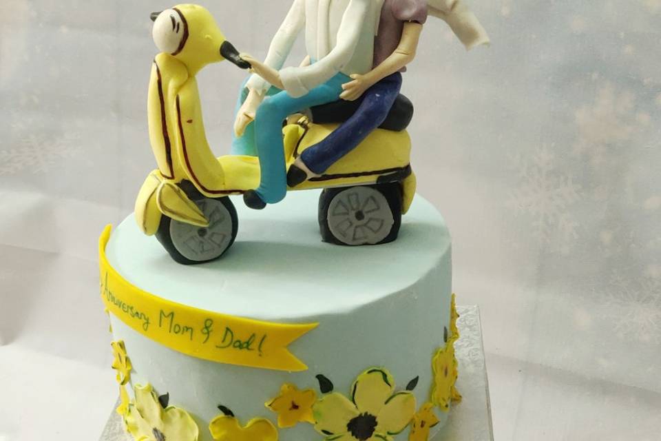 Personalised Wedding Scooter - Moped Cake Topper | Personalised Cake Toppers