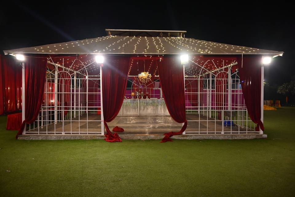 Lawn area