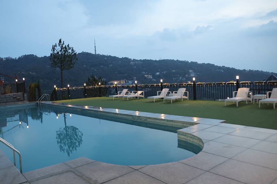 Terrace/Swimming Pool