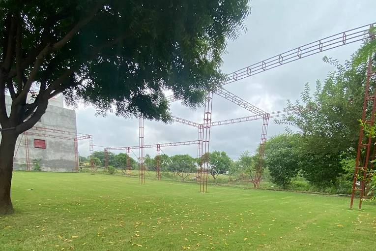 Lawn area