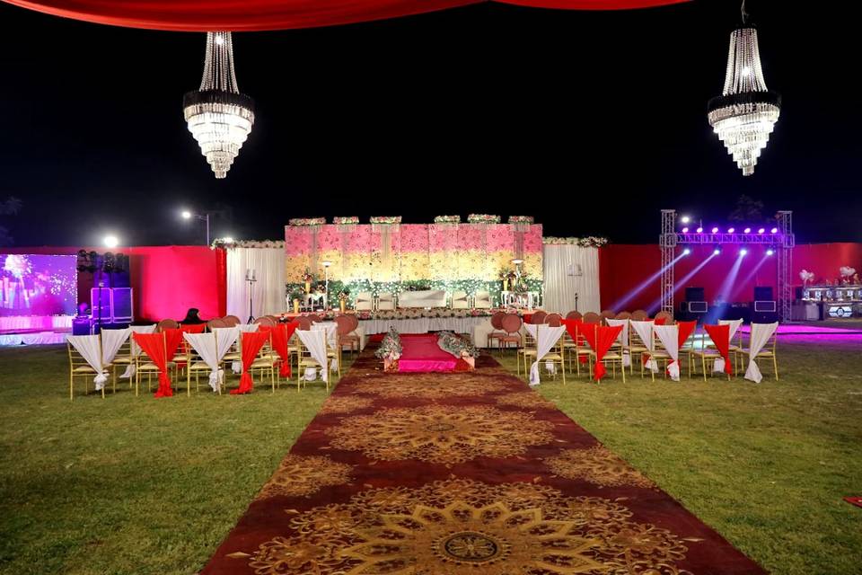 Lawn area