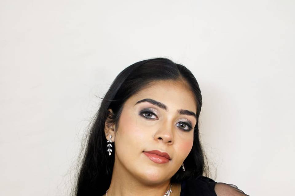 Party makeup