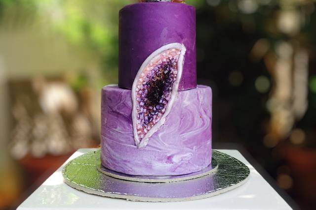 16 Geode Wedding Cakes