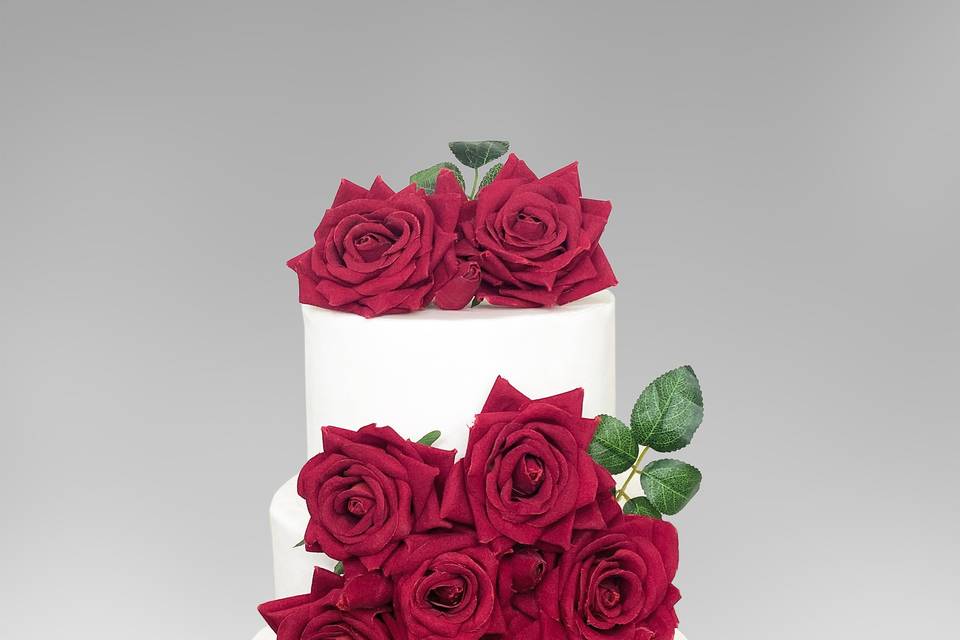 Red Rose Bunch Cake