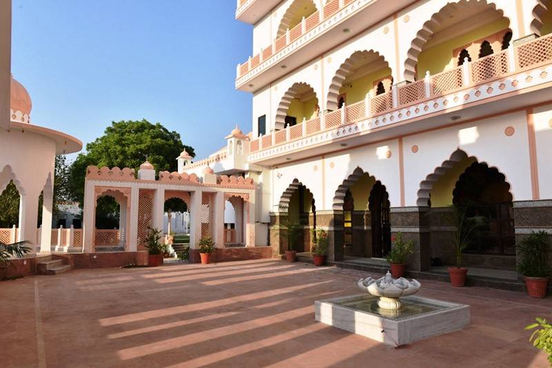 Badhal Heritage Resort
