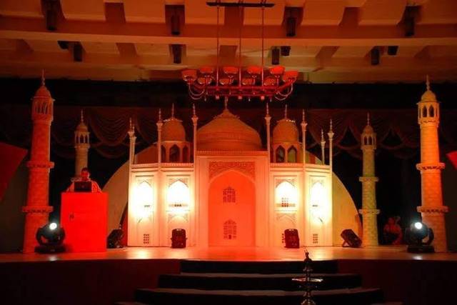 Stage decor
