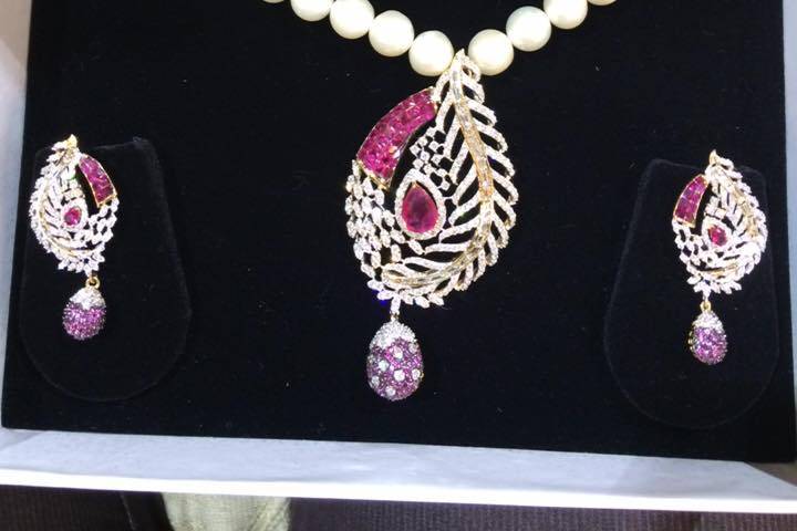 Bridal jewellery