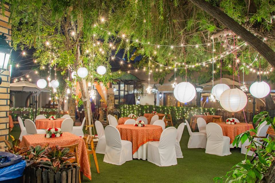 Wedding venue-Outdoor wedding decor