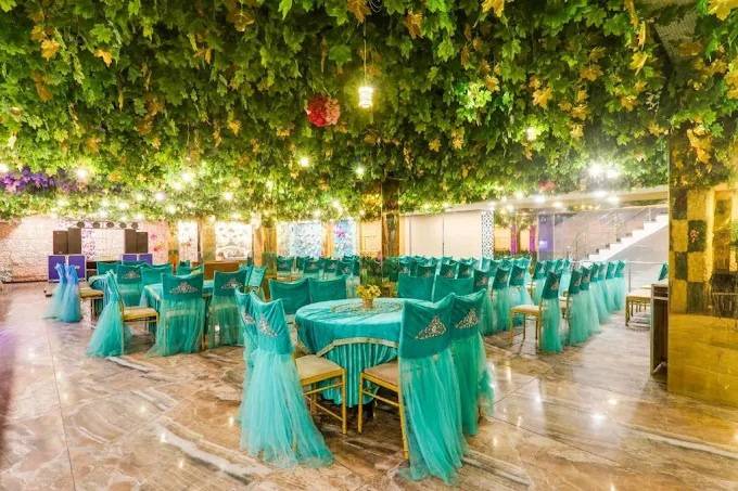 Banquet hall