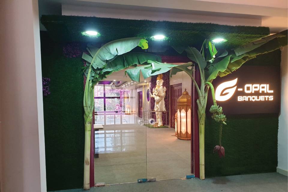 Entrance decor