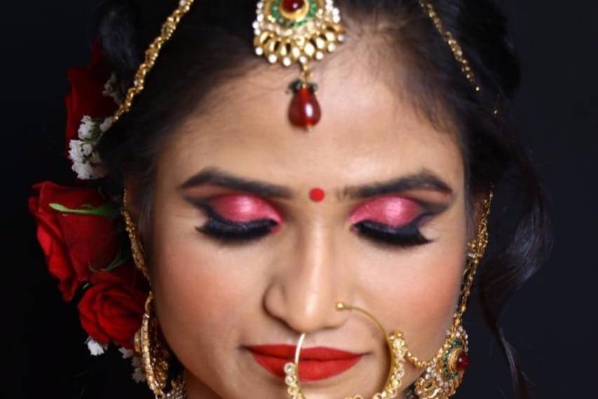 Makeovers by Sonali Mahale