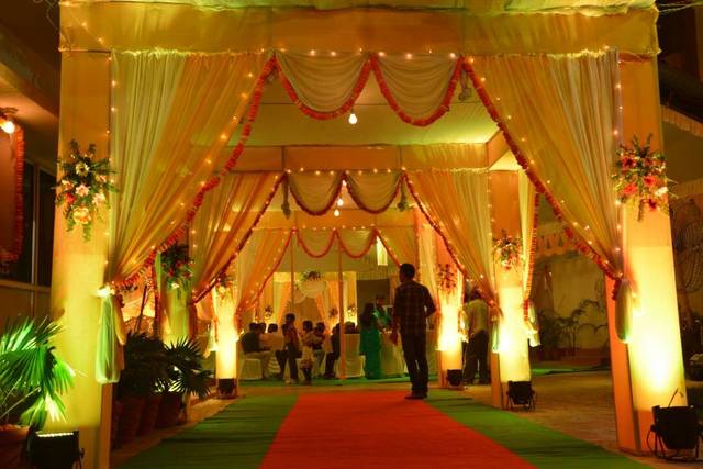 Entrance decor