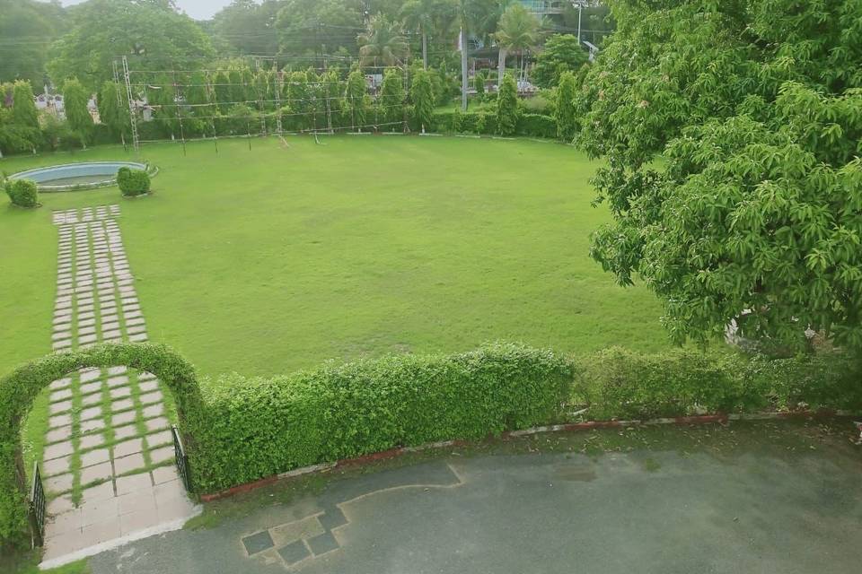 Front lawn