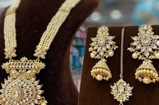 Adaah Jewellery, Ahmedabad