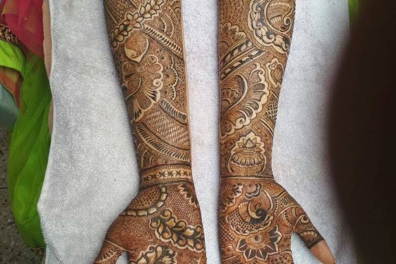 Designer mehndi