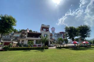 Meera Valley Resort