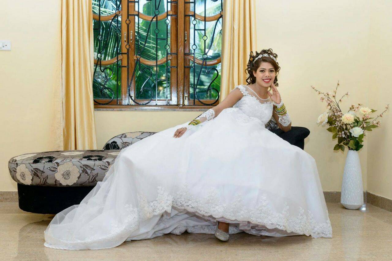 The Goan EveryDay: Goan bride designs, sews own gowns in Australia