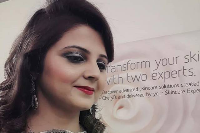 Party makeup