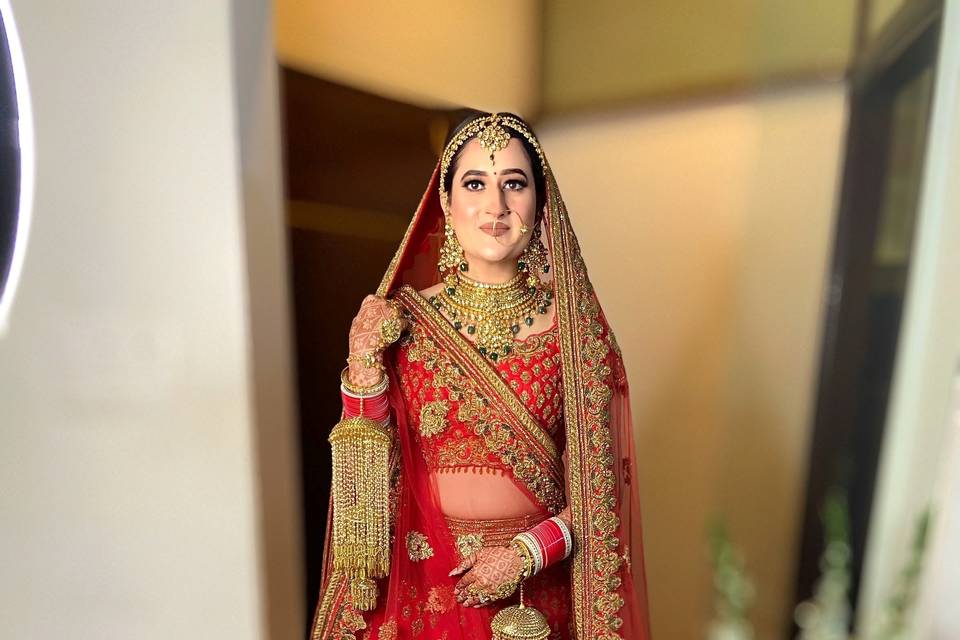 Royal bride Aditi