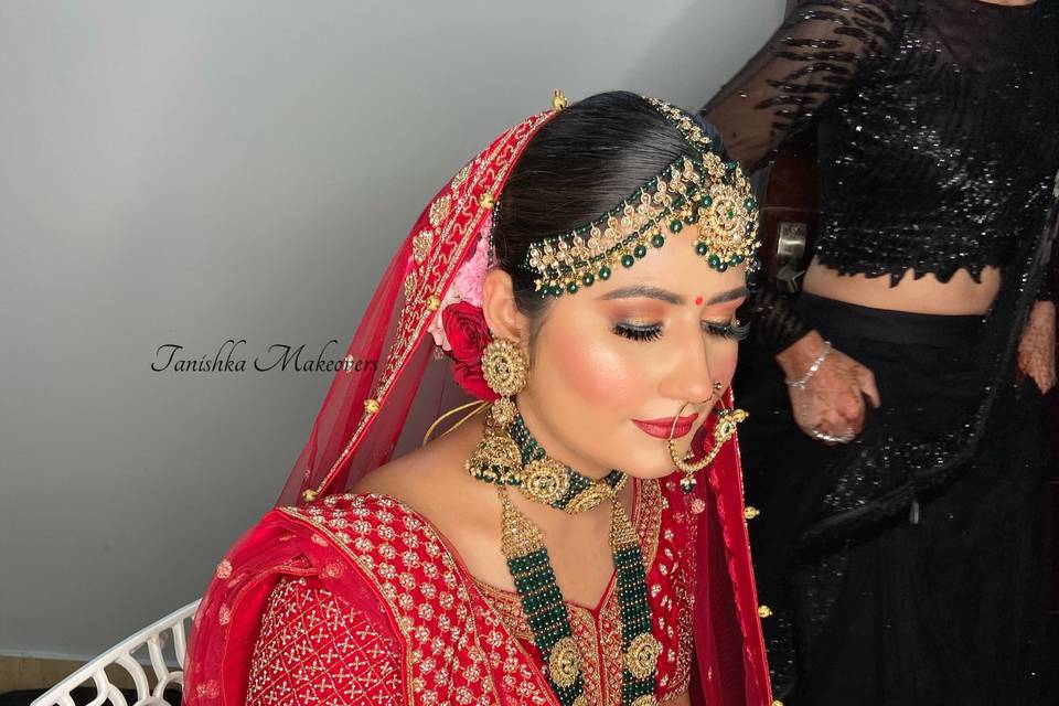 HD makeup for bride