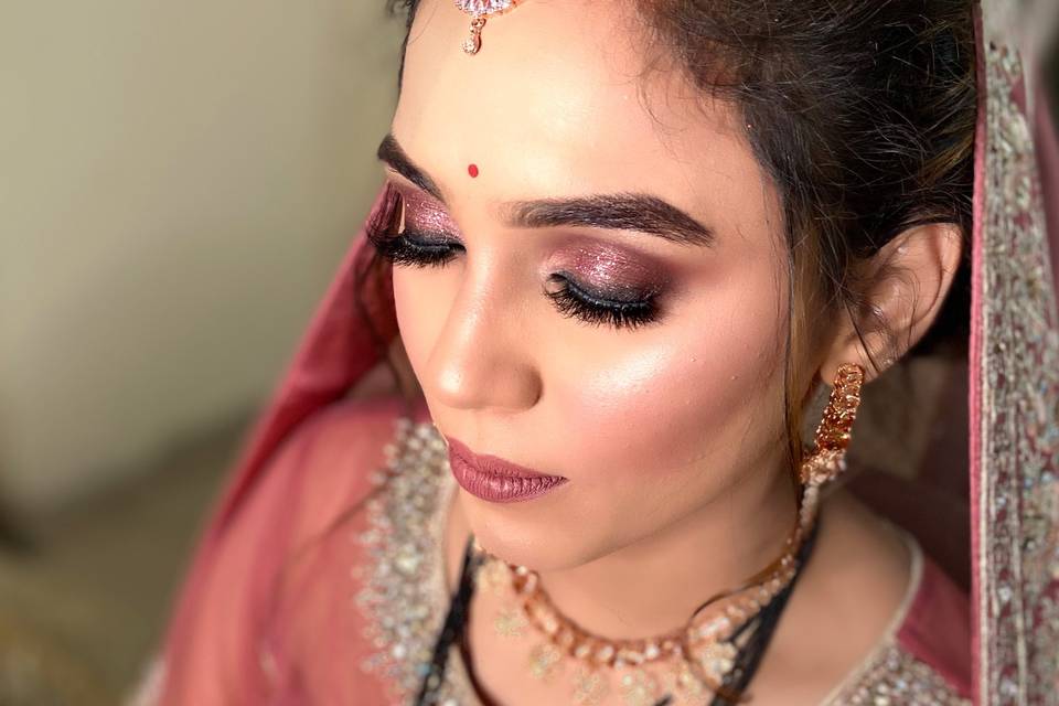 Tanishka Makeovers Bride