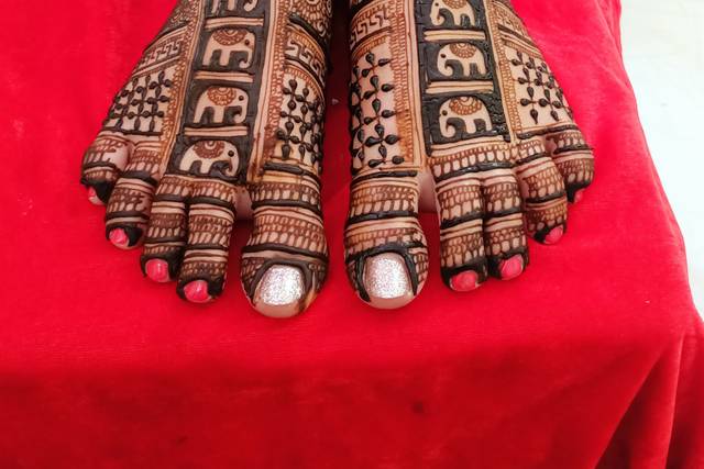 Mehndi Artists in Badlapur, Badlapur Mehndi Artists | Weddingplz