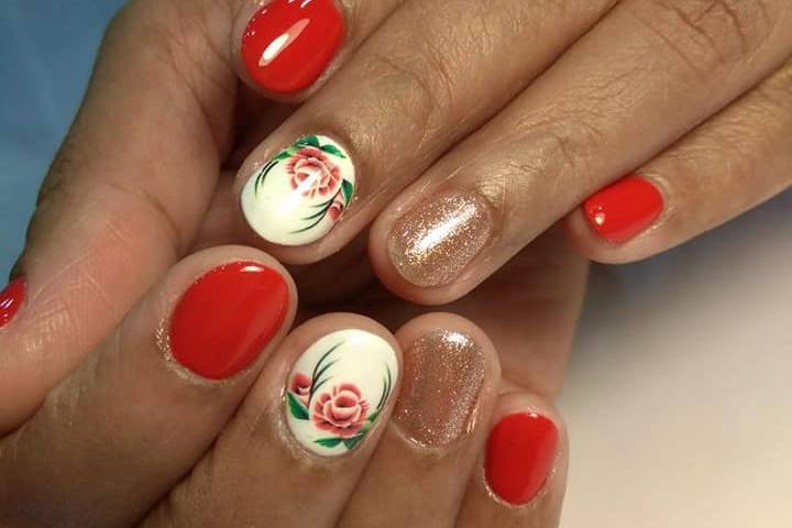 Zalinas Nail Academy  Glittery beauty Call 917498027031 for booking  your appointment Royal Heritage Mall Nibm Pune royaleheritagemall    nails nailsofinstagram nialgram beauty beautifulnails bhfyp punenails  nailsalon nailexpert 