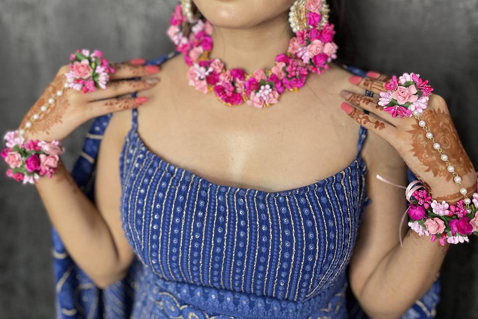 Mehendi Bride