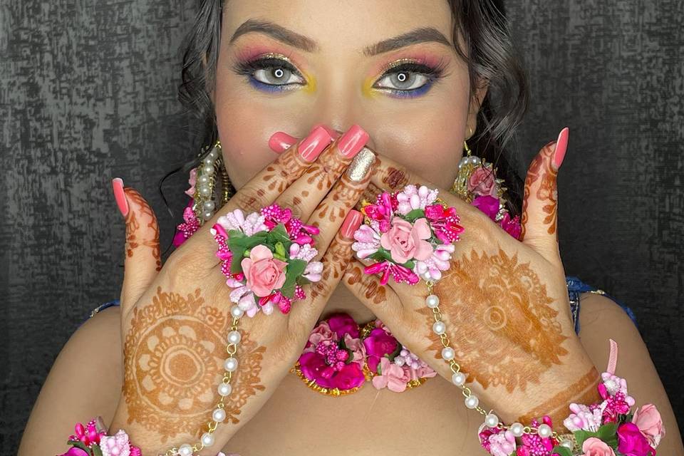 Mehendi Bride