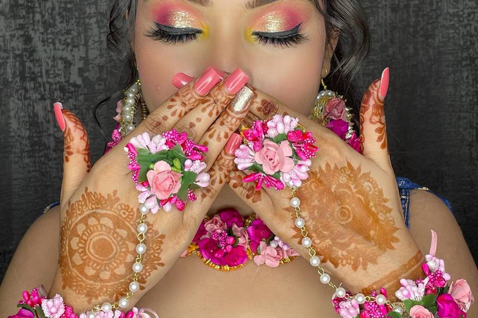 Mehendi Bride