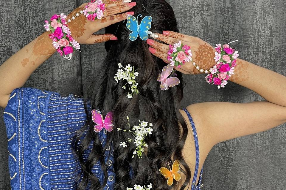 Mehendi Bride Hairdo