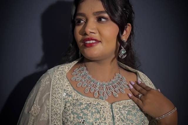 Party makeup