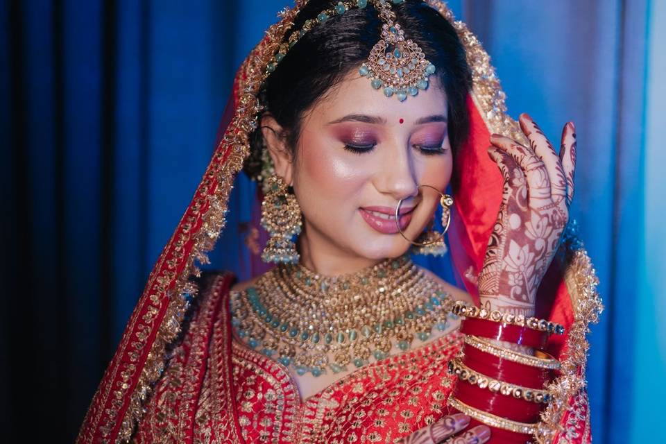 Bridal Pose using bangals