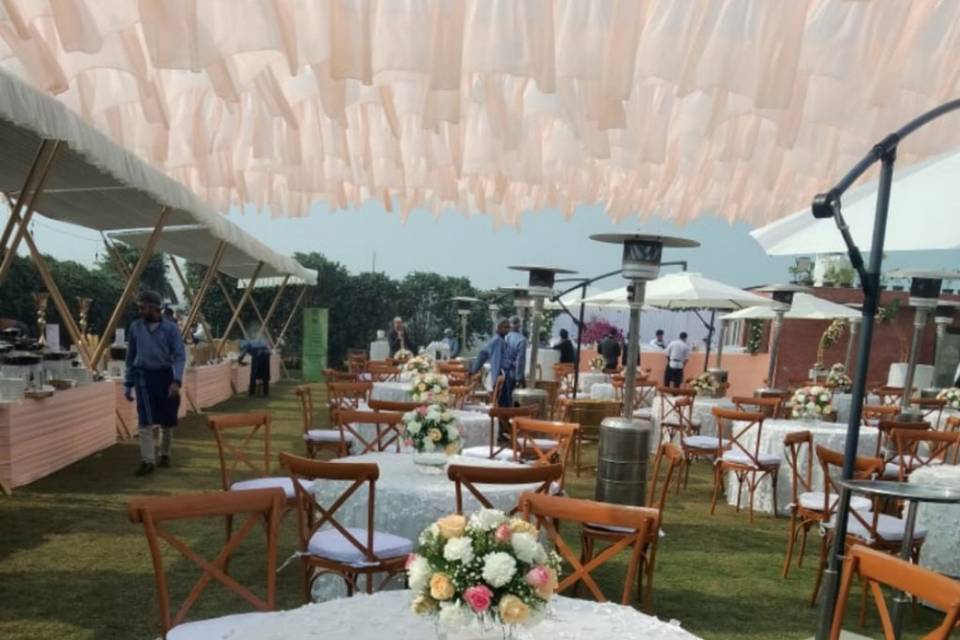 Outdoor Event Decoration