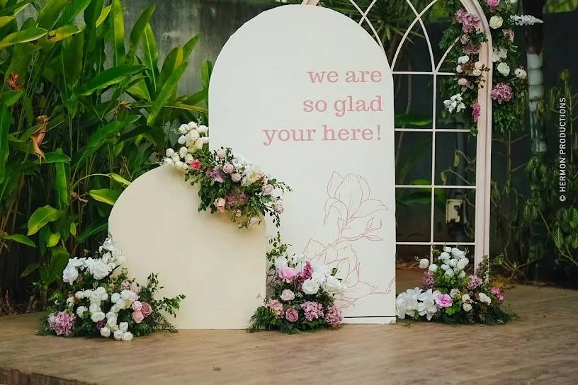 Entrance decor
