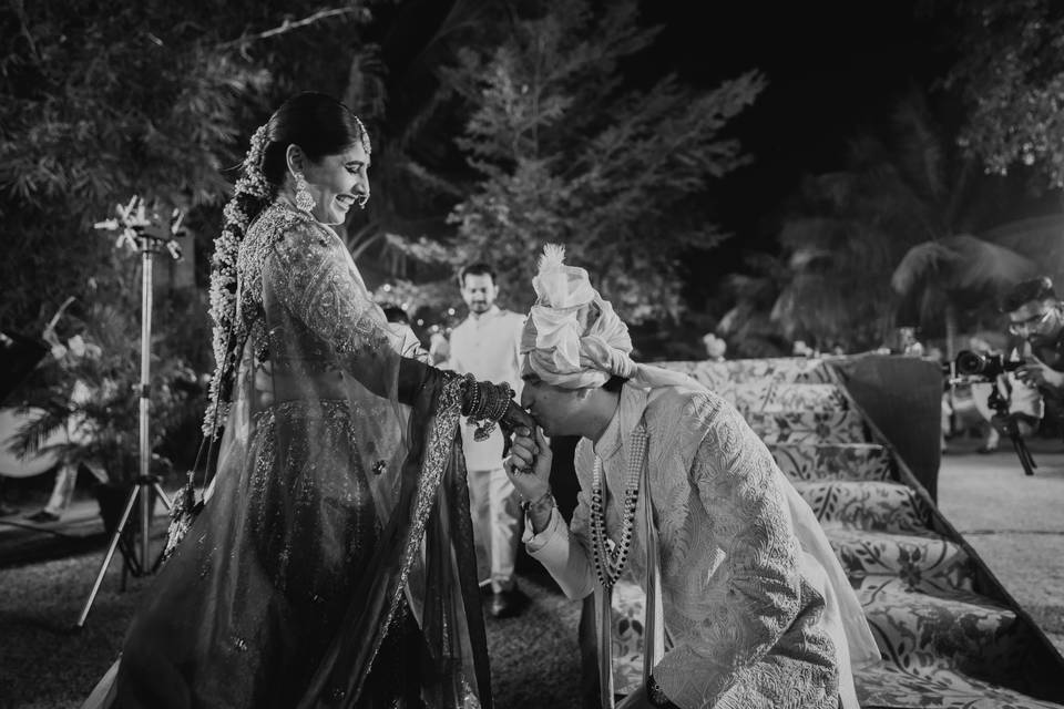 Neelam & Akshay | Varmala