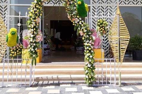 Entrance decor