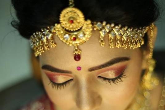 Bridal makeup